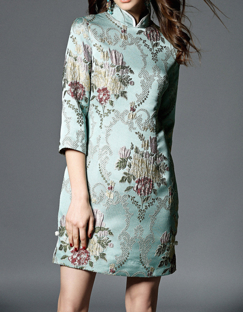 Mid-length sleeve brocade tailored cheongsum