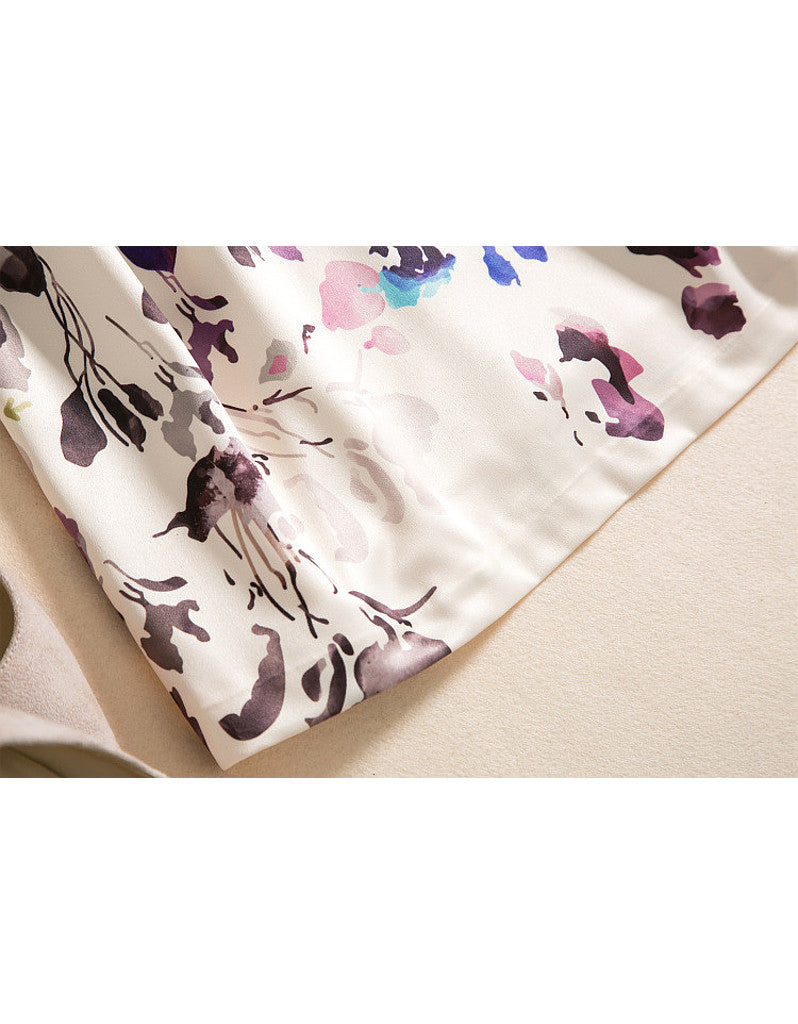 Sleeveless A-line printed v-neck floral short dress