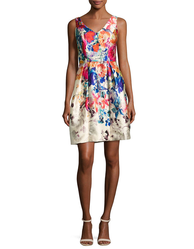 Sleeveless A-line printed v-neck floral short dress