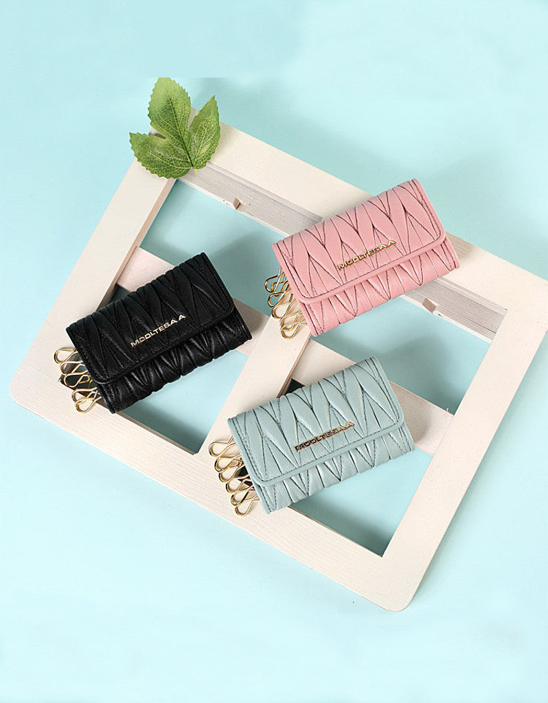 Genuine sheepskin leather key pouch with matelassé design (more colours)