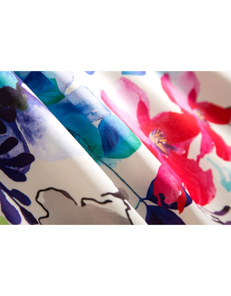 Sleeveless A-line printed v-neck floral short dress