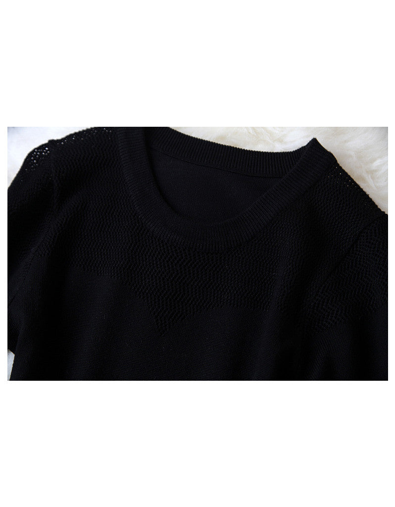 Long sleeve black & white knitted dress