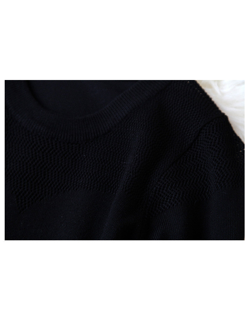 Long sleeve black & white knitted dress