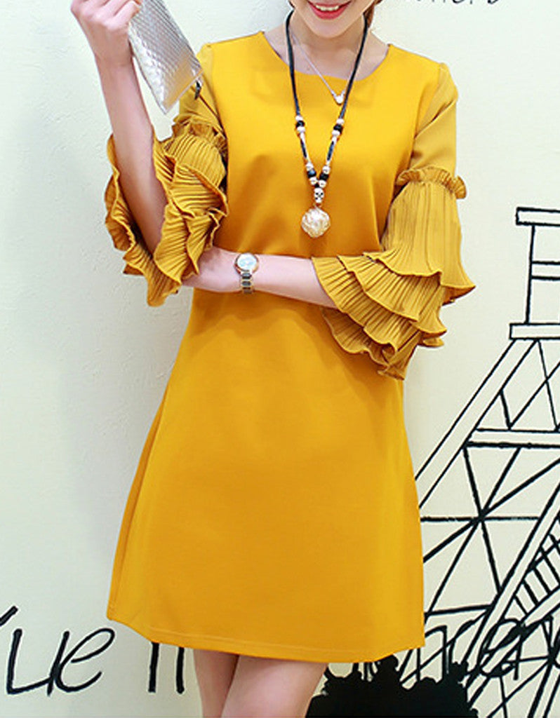 Short dress with 3/4 length sleeve with frills (More colours)