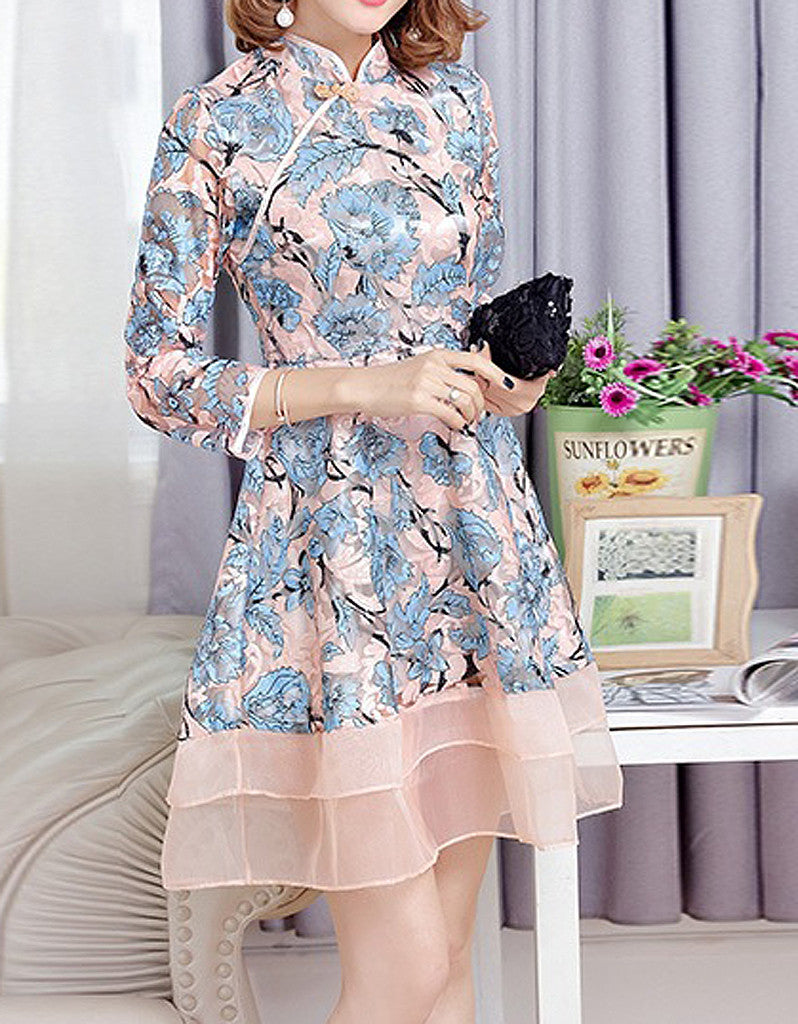 Mid-length sleeve short cheongsum with sewn-on sequins
