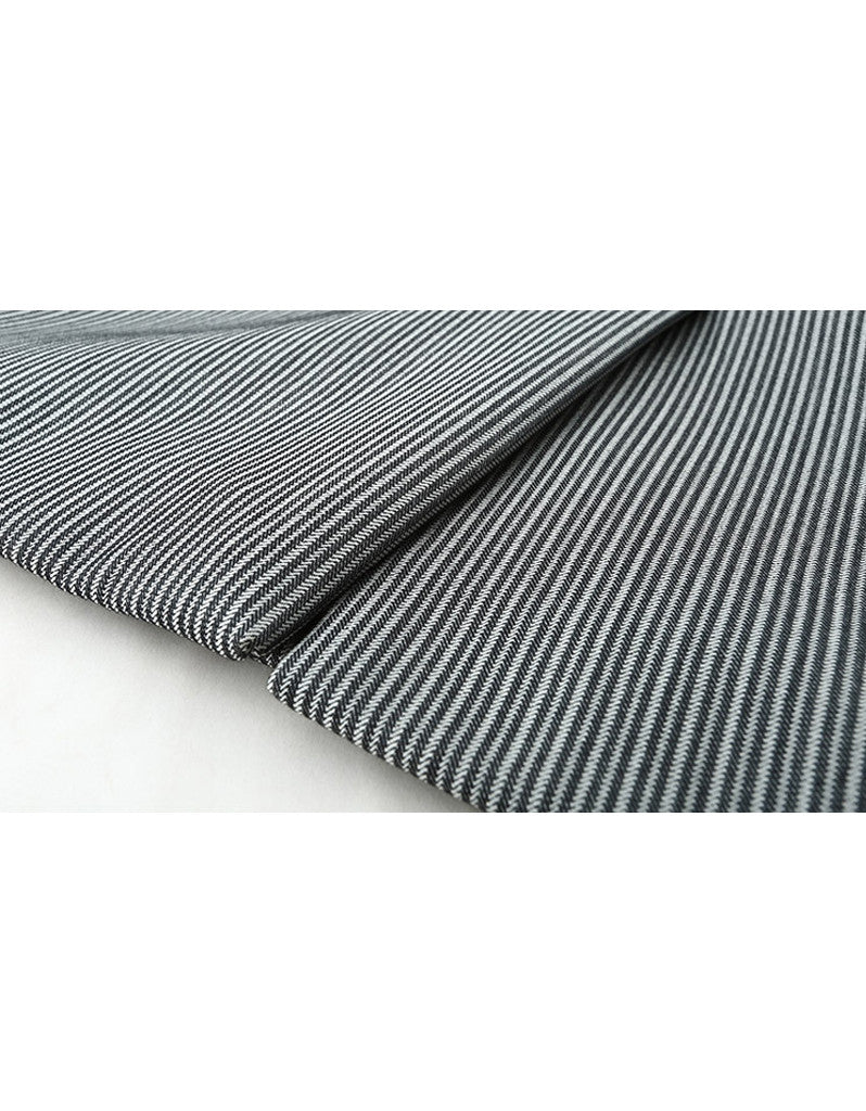 Grey sleeveless tailored mid-length dress