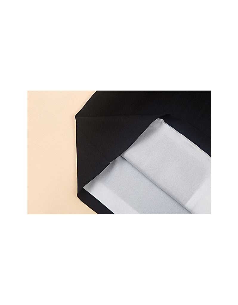 Monochrome patterned mid-length dress