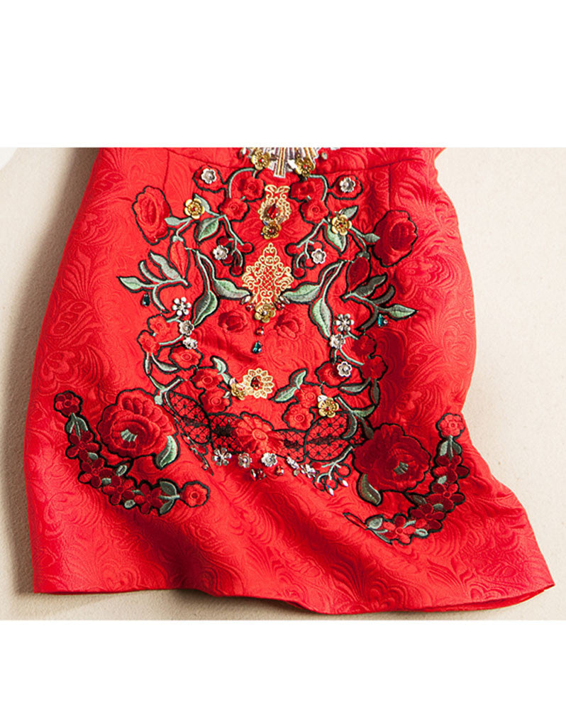 Sleeveless embroidered, beaded short dress with rhinestones