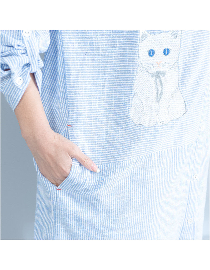 Oversized long sleeved striped shirt dress with kitty picture