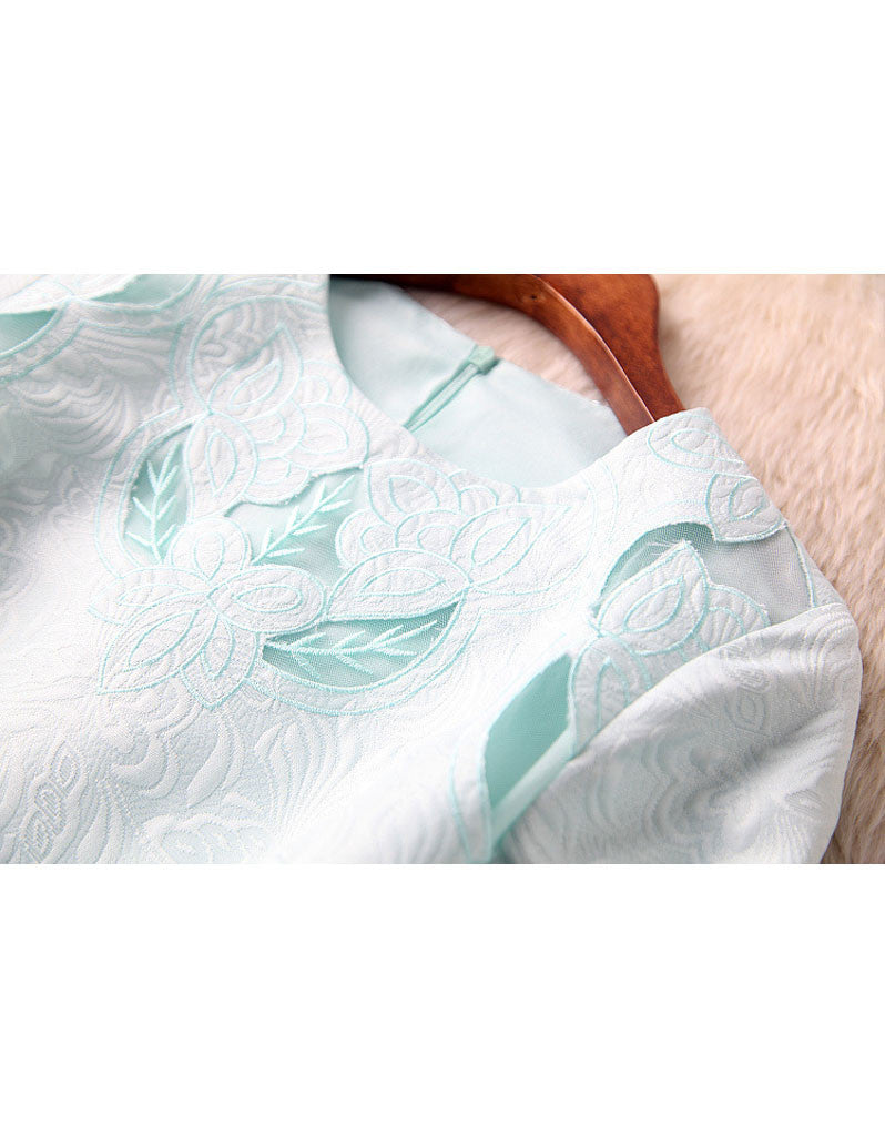 Mid-length sleeve with cut-out embroidery and lace short dress (More colours)