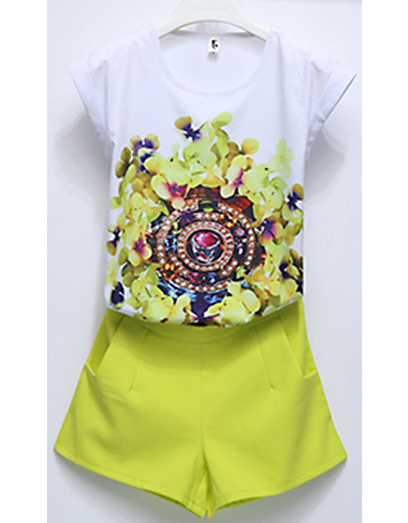 Sleeveless printed top with shorts