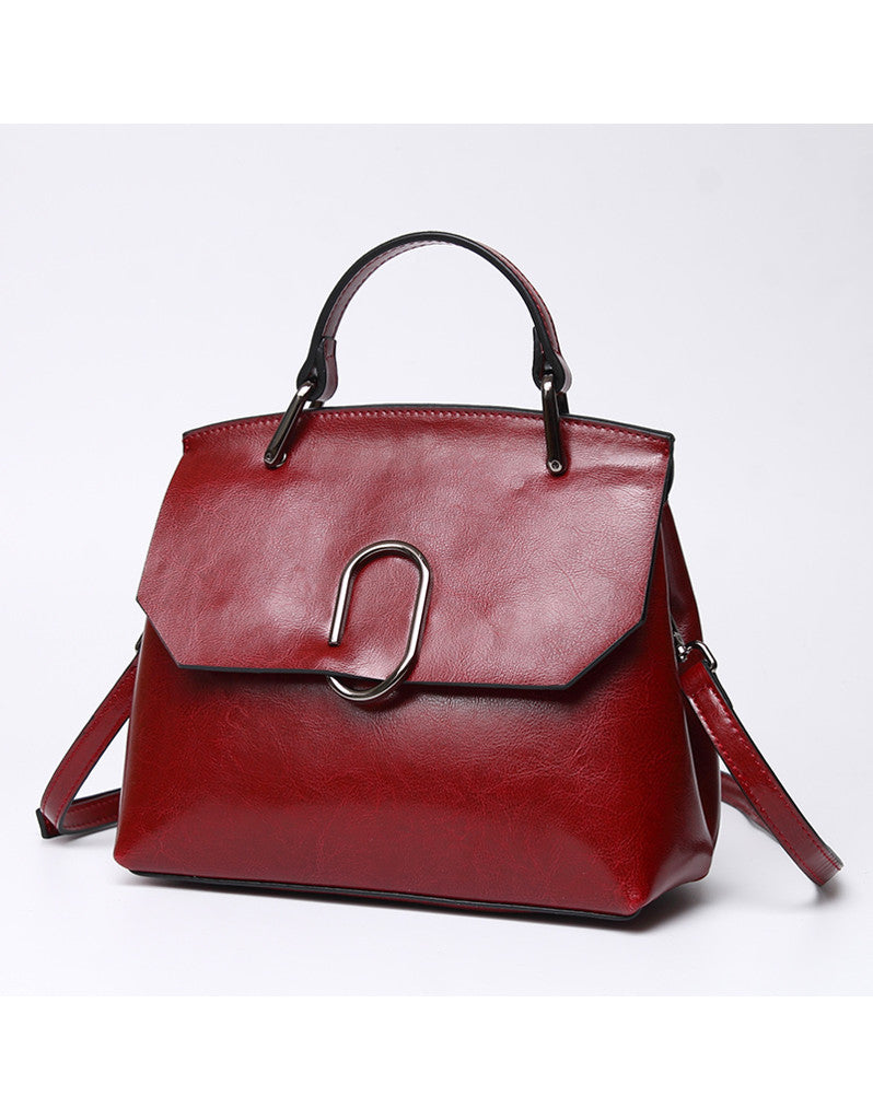 Genuine leather shoulder bag with C-shaped metal clasp (more colours)