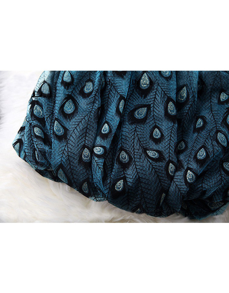 Sleeveless dress with peacock pattern (More colours)