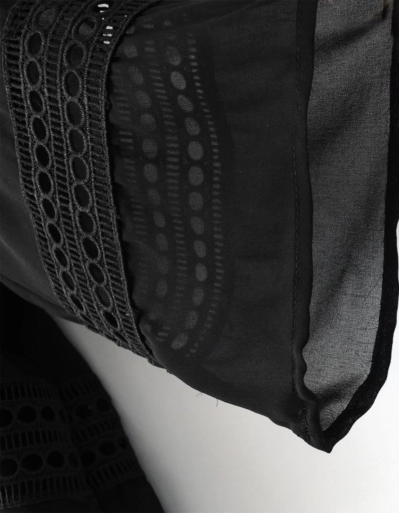 Bohemian top with embroidery and cut-out sleeves