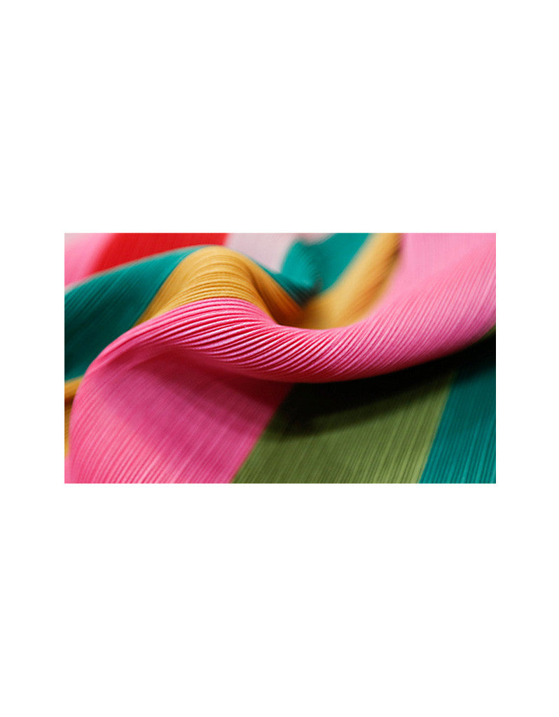 Multi-coloured short sleeve top with pants