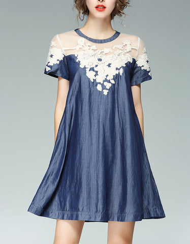 3/4 sleeve dress with front embroidery