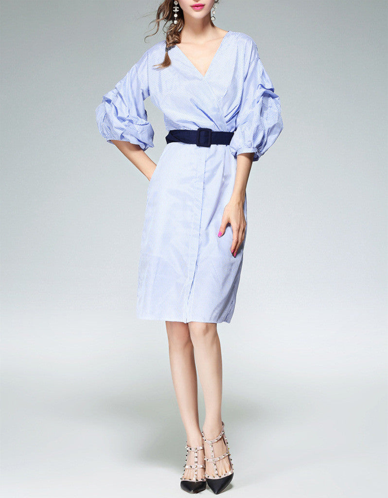 Mid-length dress with layered mid-length sleeves