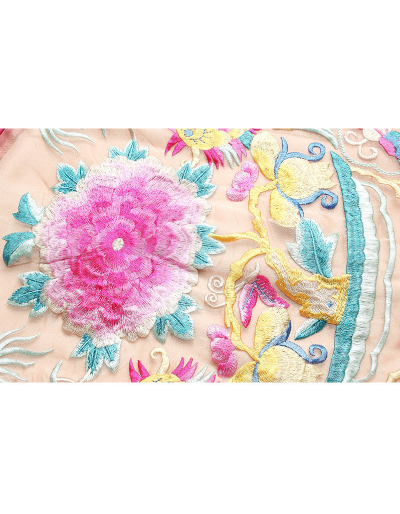 Sleeveless embroidered short cheongsum (More colours)