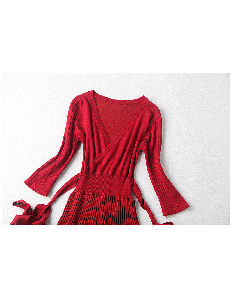 3/4 sleeve V-neck knitted pleated mid-length dress (More colours)