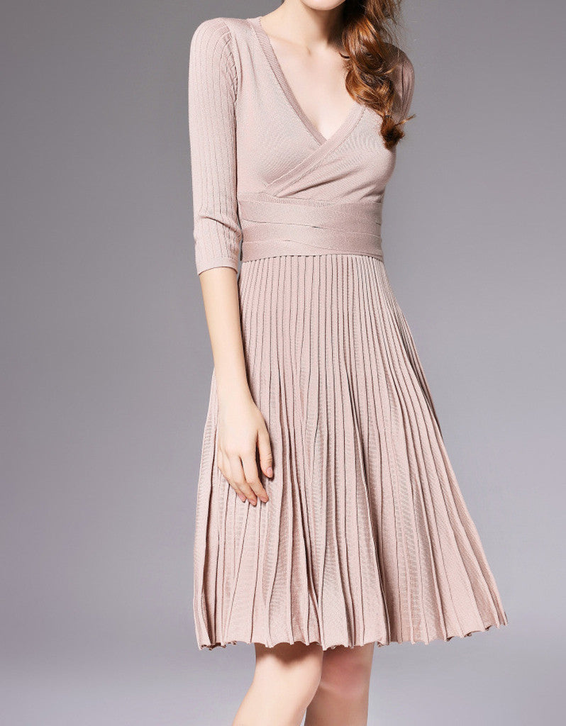 3/4 sleeve V-neck knitted pleated mid-length dress (More colours)