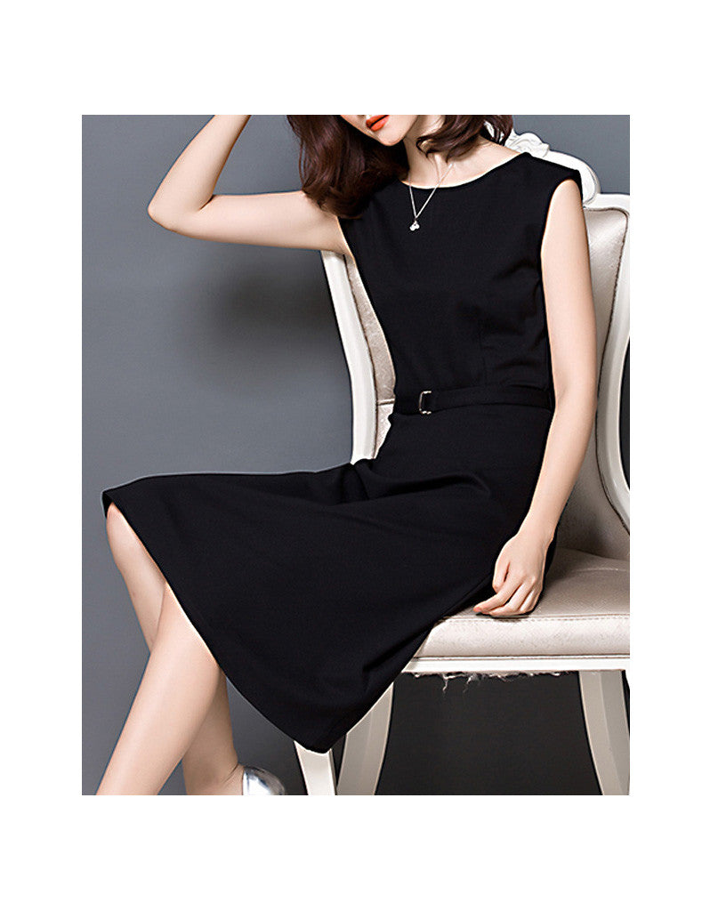 Sleeveless mid-length shift dress (More colours)