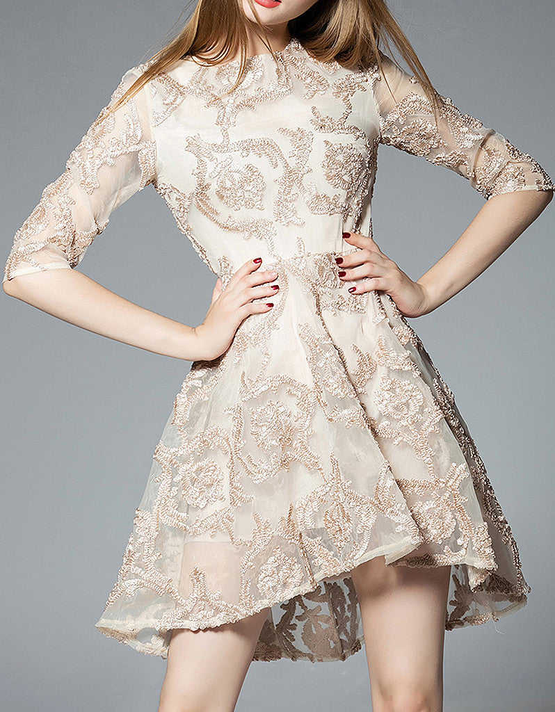 Mid-length sleeve sewn-on pattern short dress