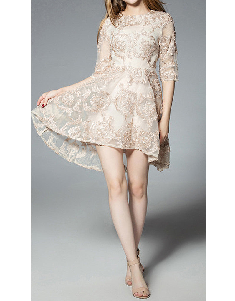 Mid-length sleeve sewn-on pattern short dress